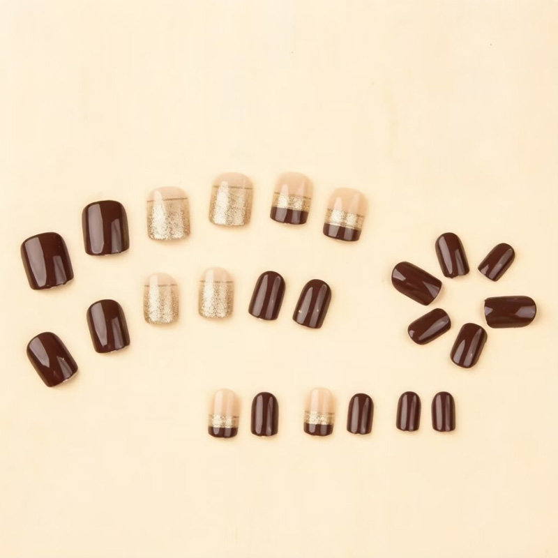 Korte vierkante nepnagels voor - Nail Art Glossy recensie en prijs