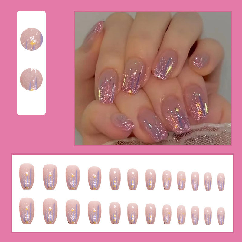 Korte nepnagels voor dames en  - Nail Art Glossy recensie en prijs